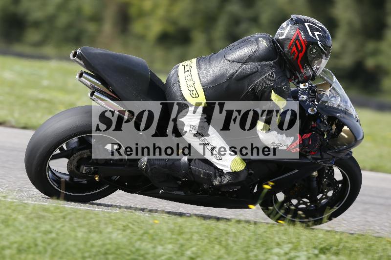 /Archiv-2025/53 16.09.2025 Track Day Domi Aegerter ADR/Gruppe gruen/121